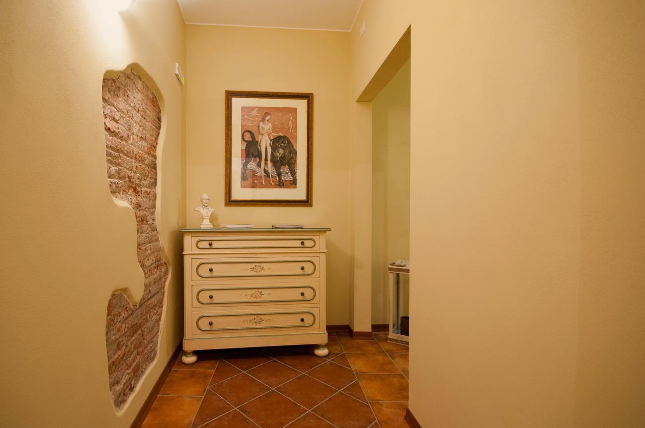 B&B Corte Toro Lucca Exterior photo