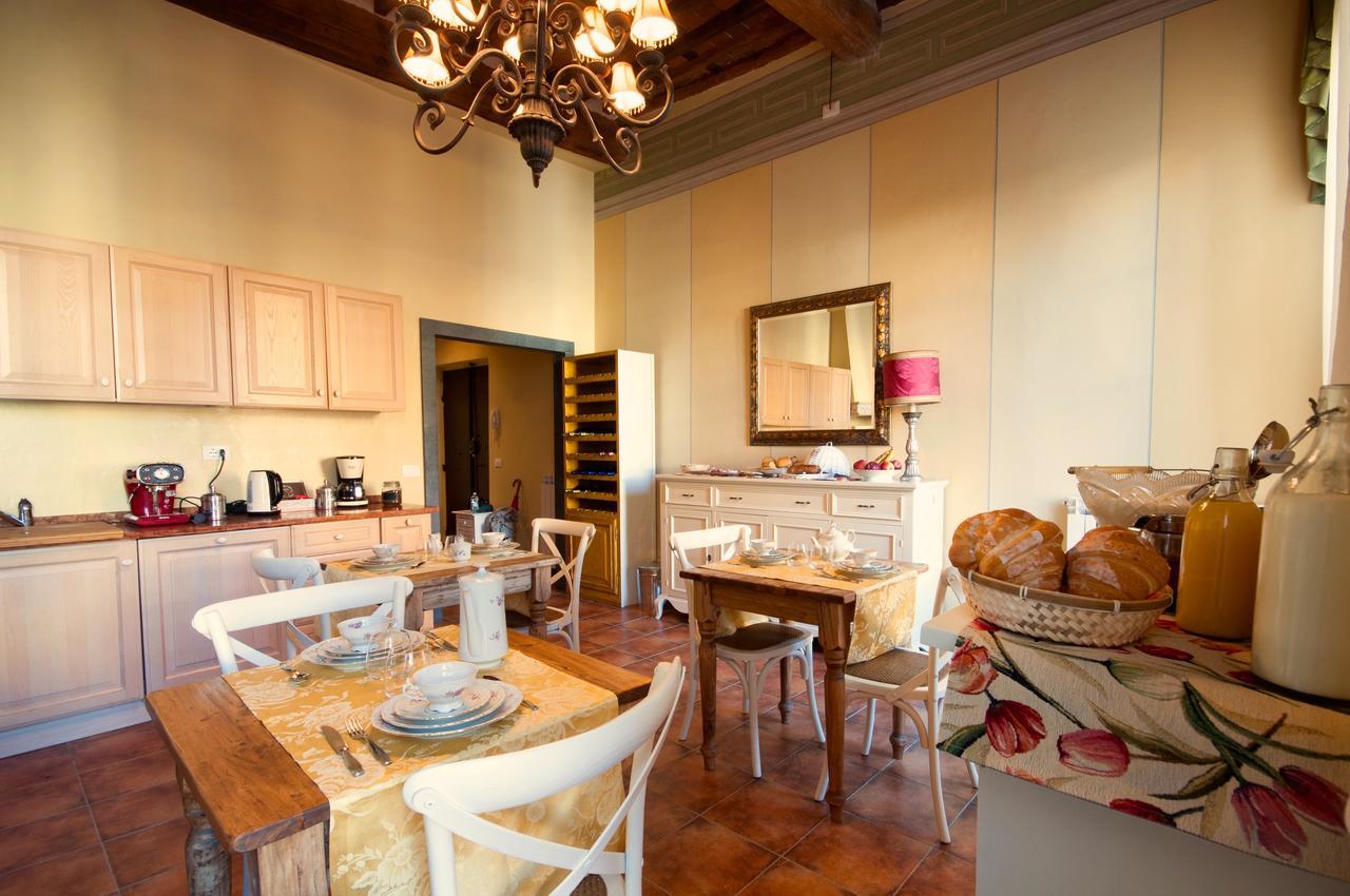 B&B Corte Toro Lucca Exterior photo