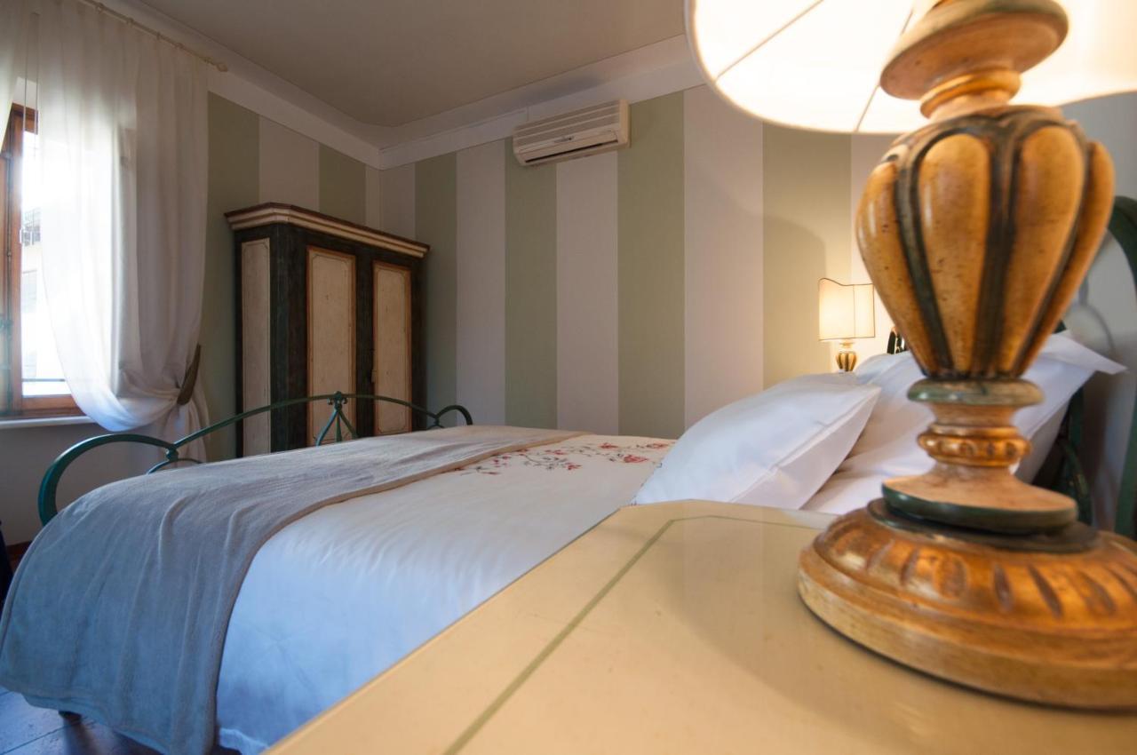 B&B Corte Toro Lucca Exterior photo